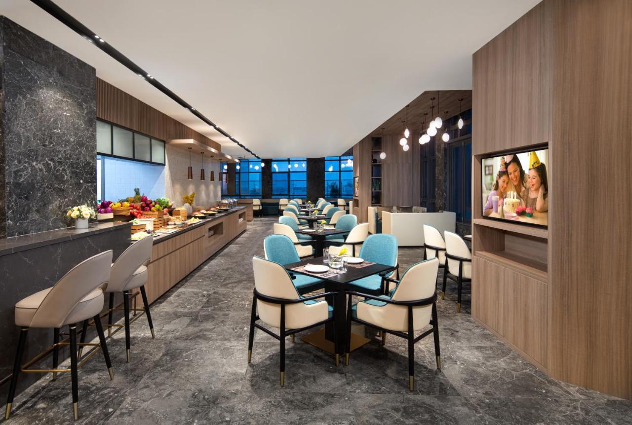 Rezen Hotel Zhuhai Hengqin Border And Exhibition Center Branch Exteriör bild